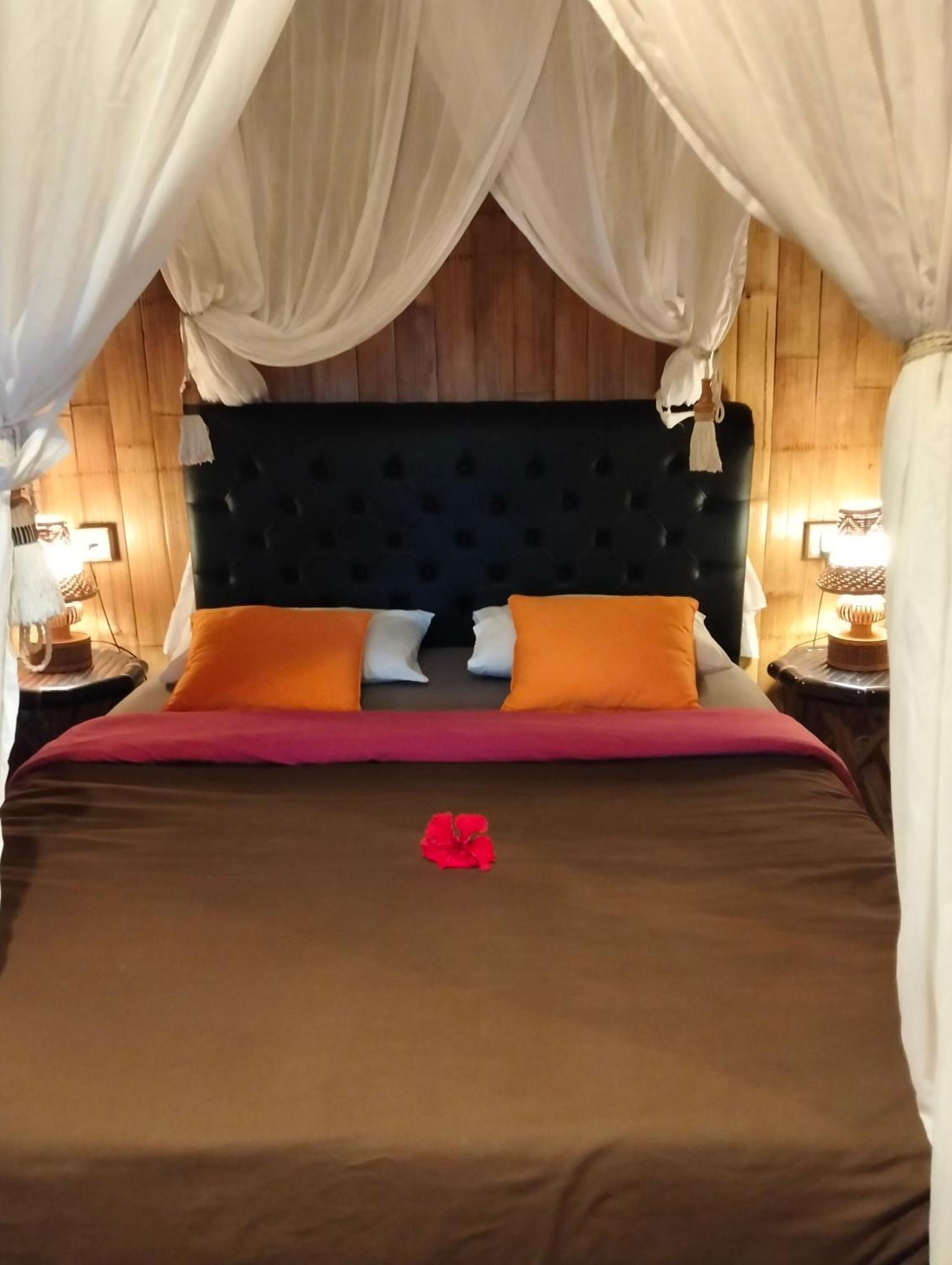 Great Mountain Views Villa Resort Selat Bagian luar foto