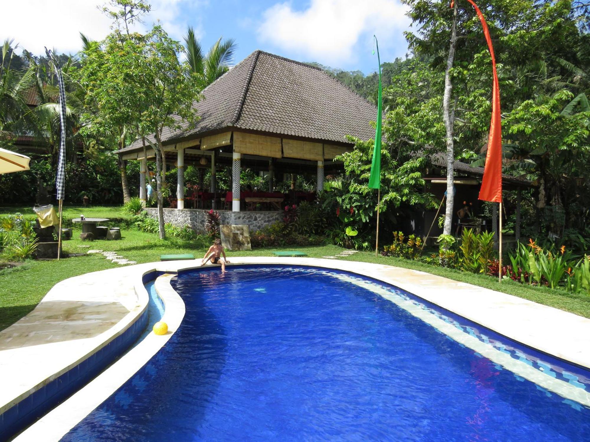 Great Mountain Views Villa Resort Selat Bagian luar foto