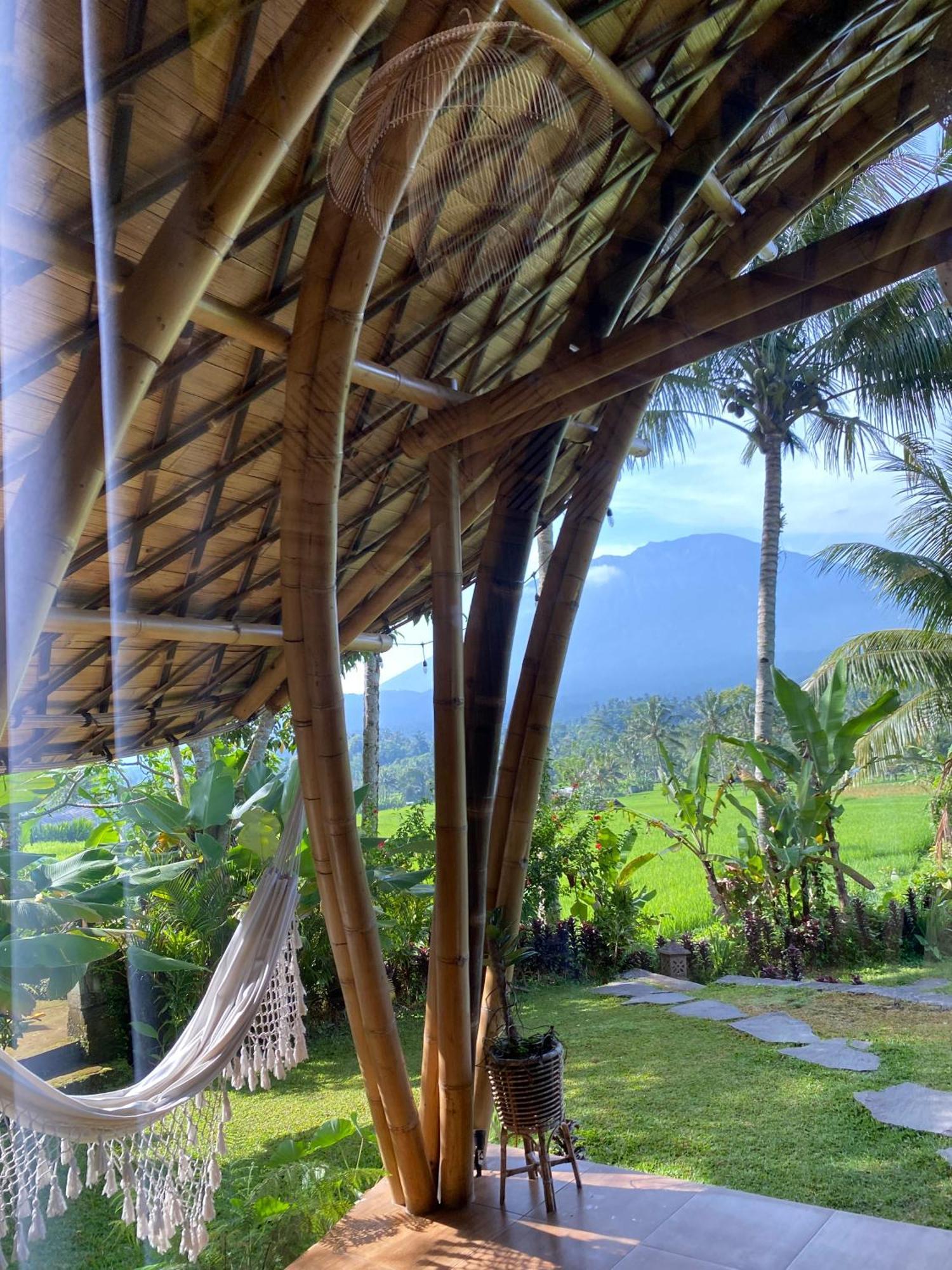 Great Mountain Views Villa Resort Selat Bagian luar foto